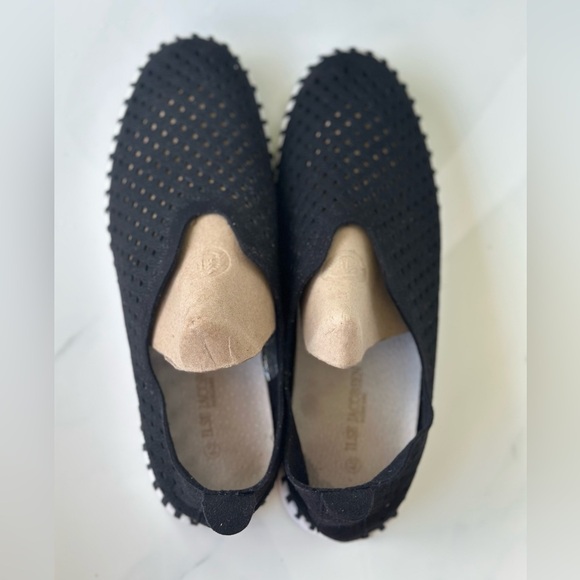 ILSE JACOBSON - Perforated Scalloped Suede Tulip Flats - Black size 10 (40) - Picture 3 of 8